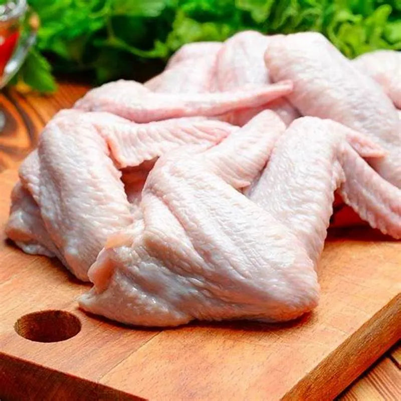 FRESH CHICKEN WINGS